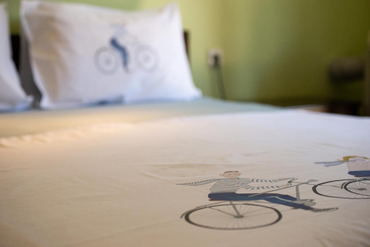 Niriides Hotel Porto Koufo Buitenkant foto