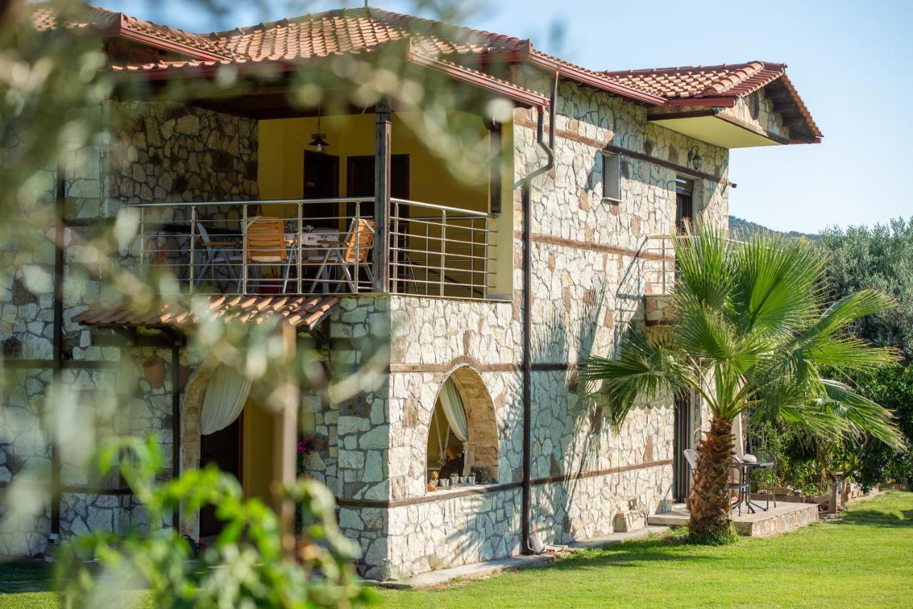 Niriides Hotel Porto Koufo Buitenkant foto