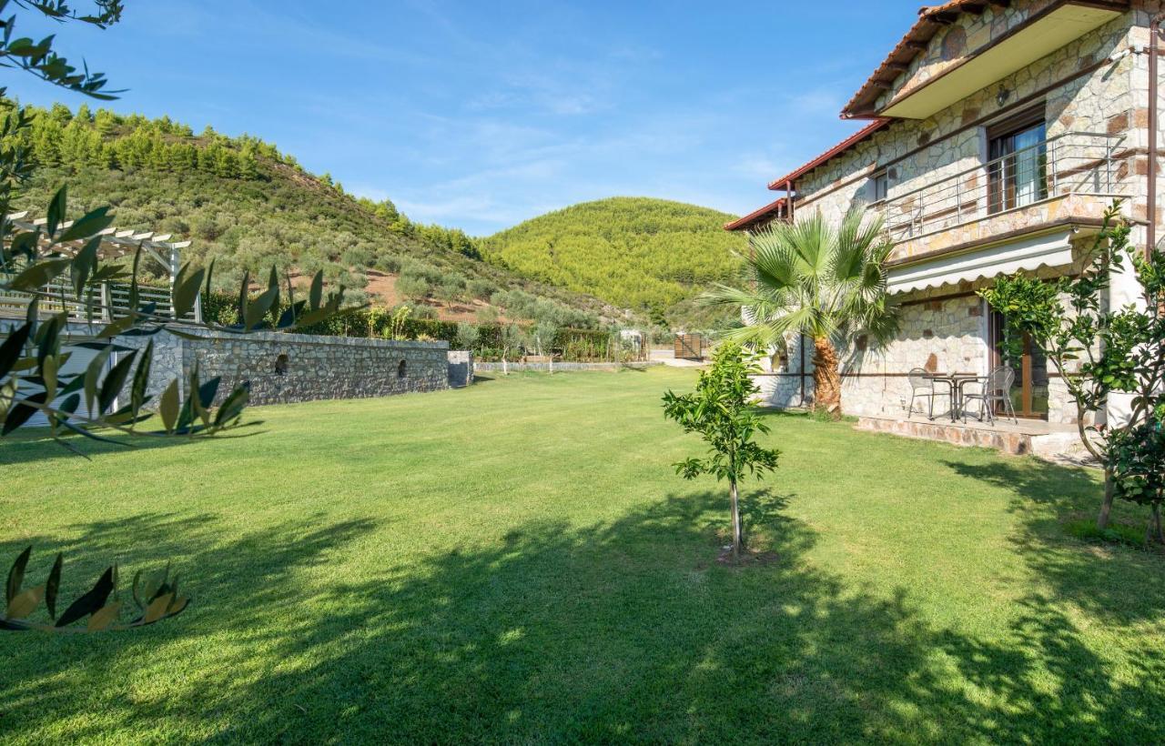 Niriides Hotel Porto Koufo Buitenkant foto
