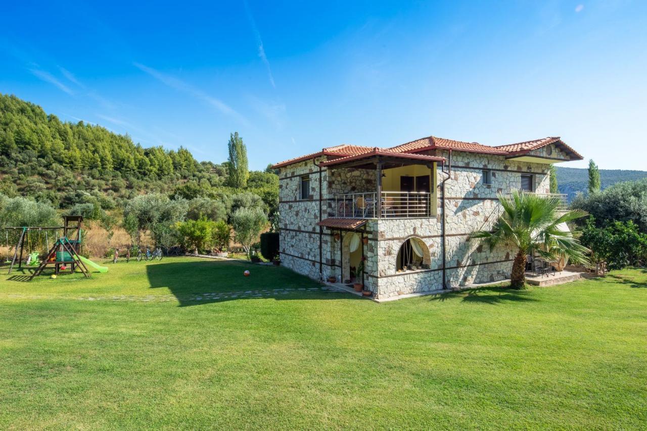 Niriides Hotel Porto Koufo Buitenkant foto